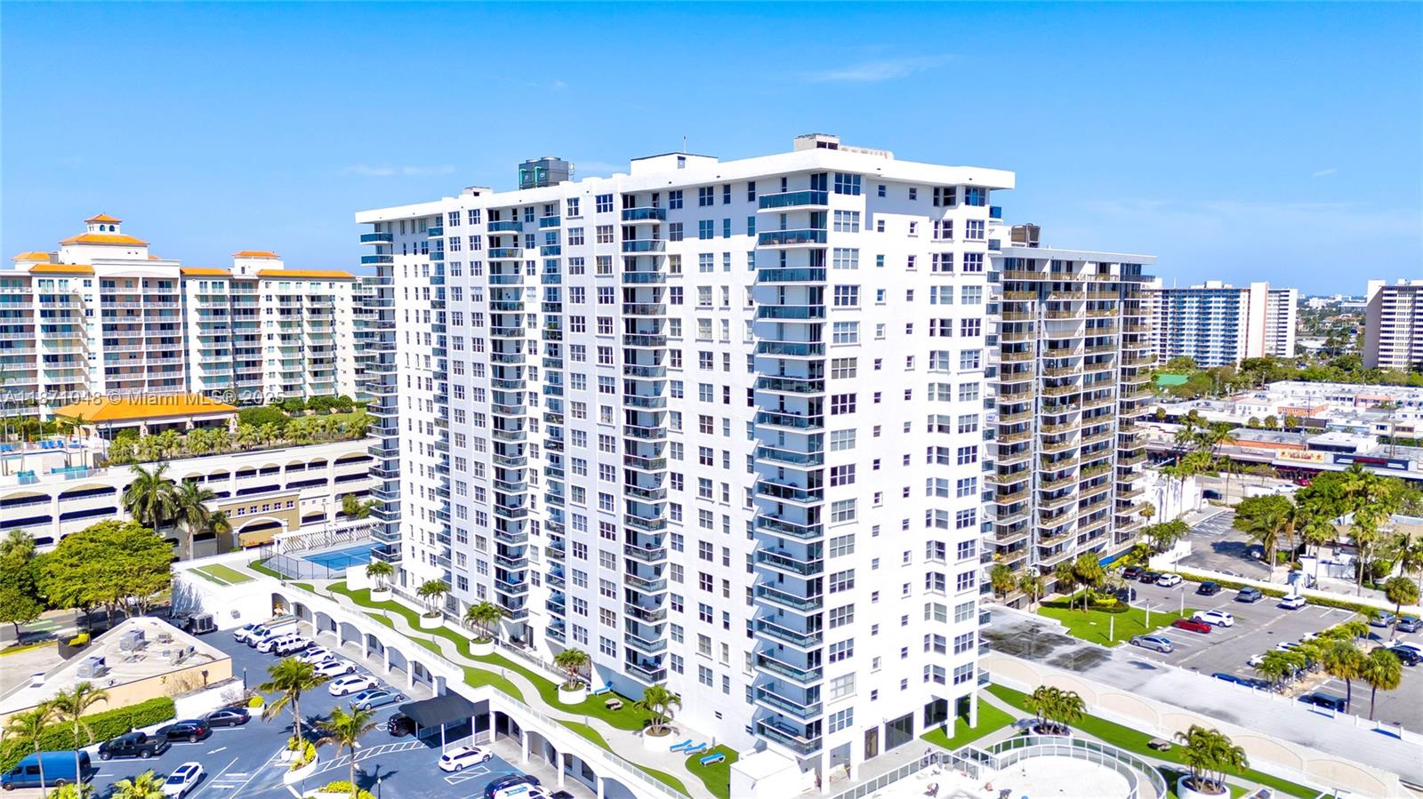 3015 N Ocean Blvd # 5B