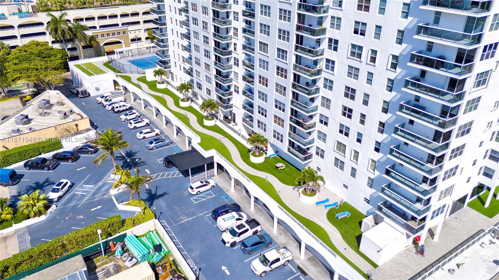 3015 N Ocean Blvd # 5B