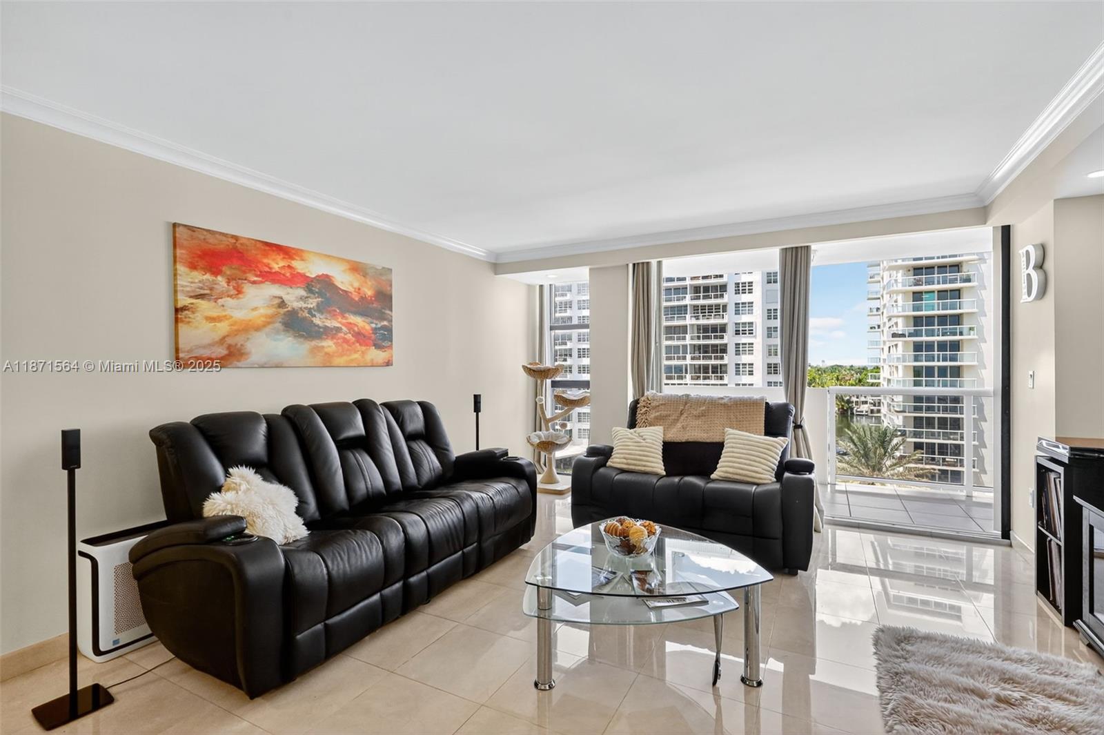 5757 Collins Ave # 801