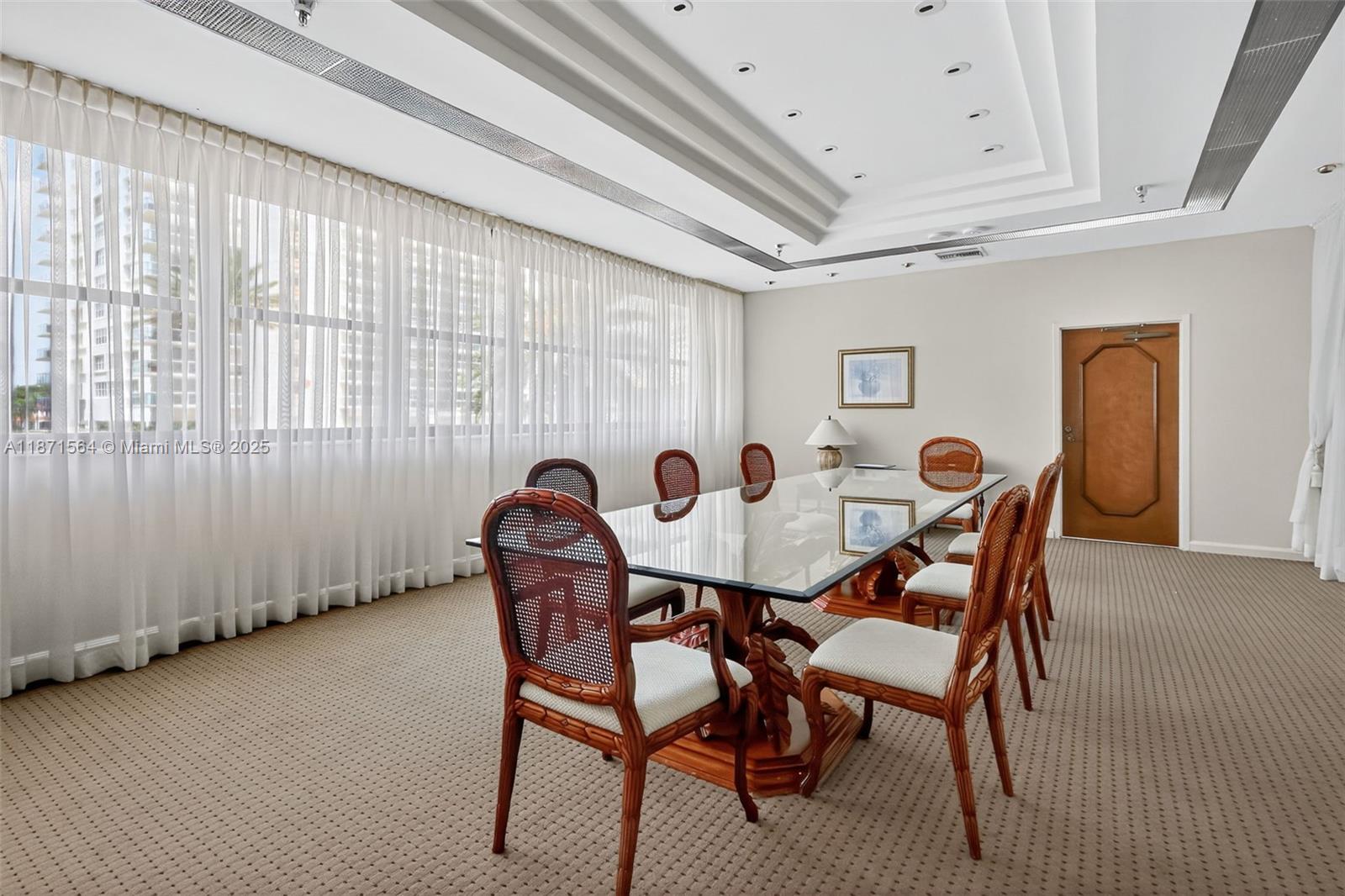 5757 Collins Ave # 801