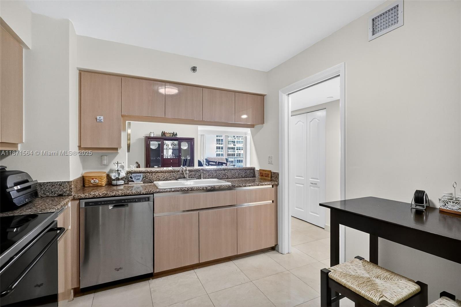 5757 Collins Ave # 801