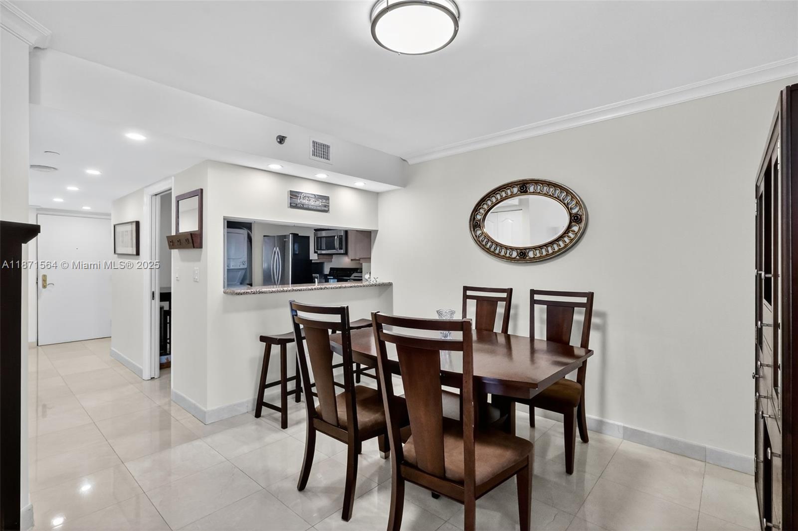 5757 Collins Ave # 801