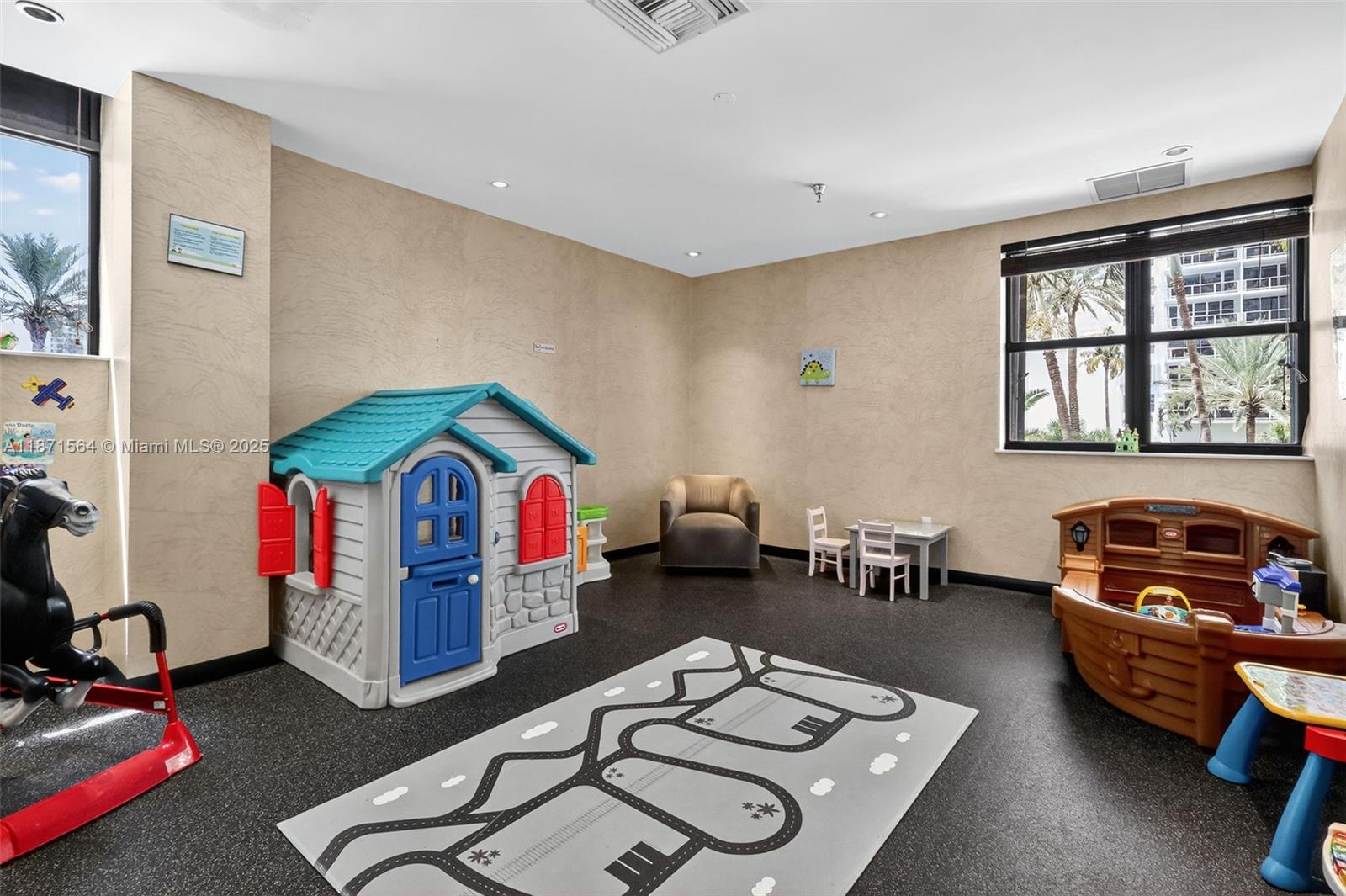 5757 Collins Ave # 801
