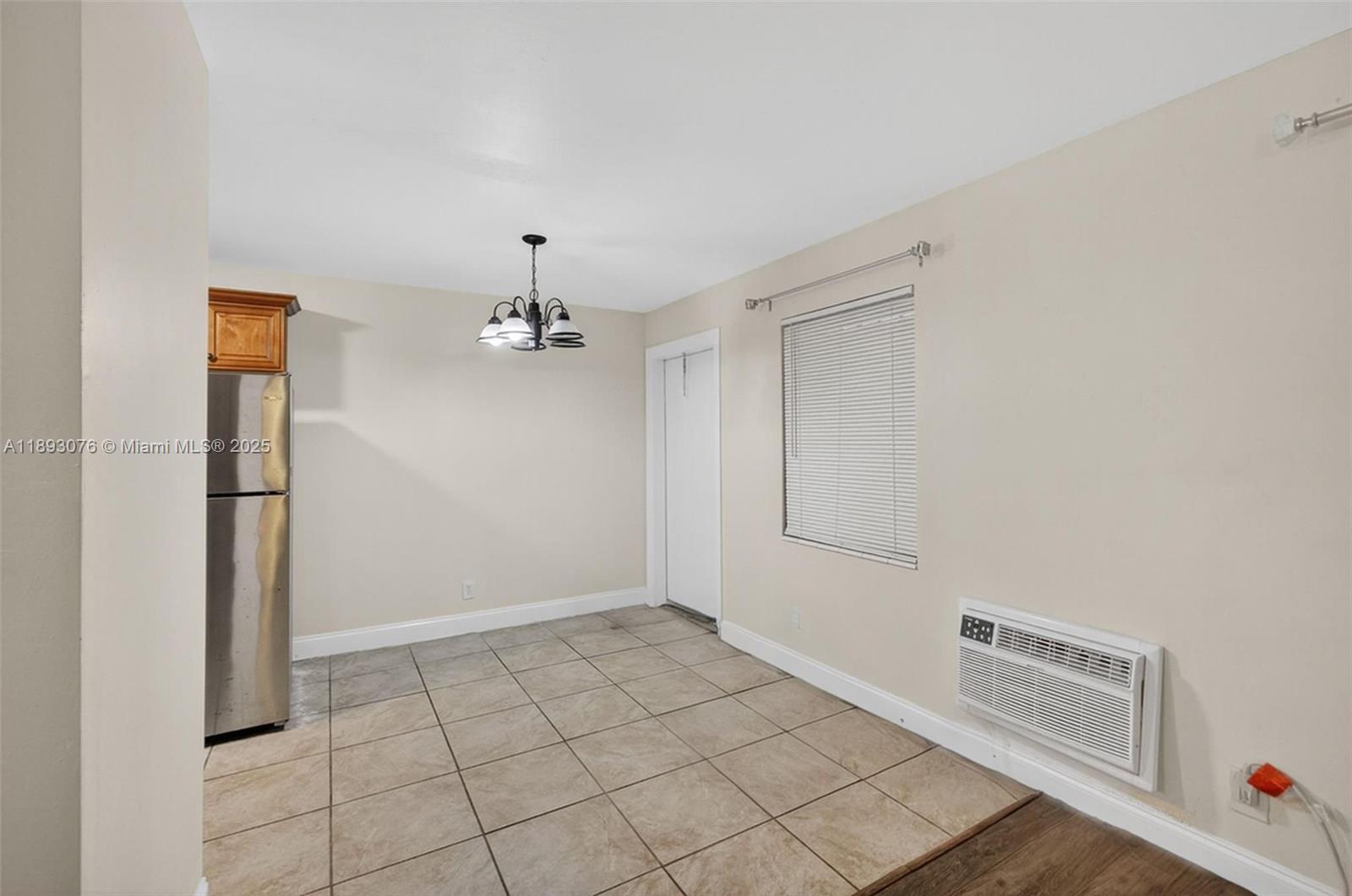 810 Lake Shore Dr # 40