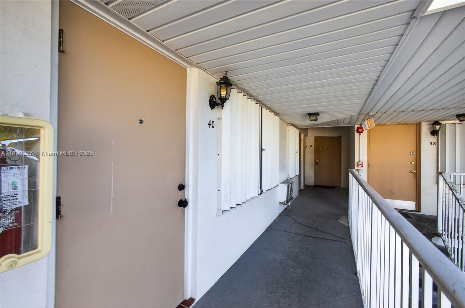 810 Lake Shore Dr # 40