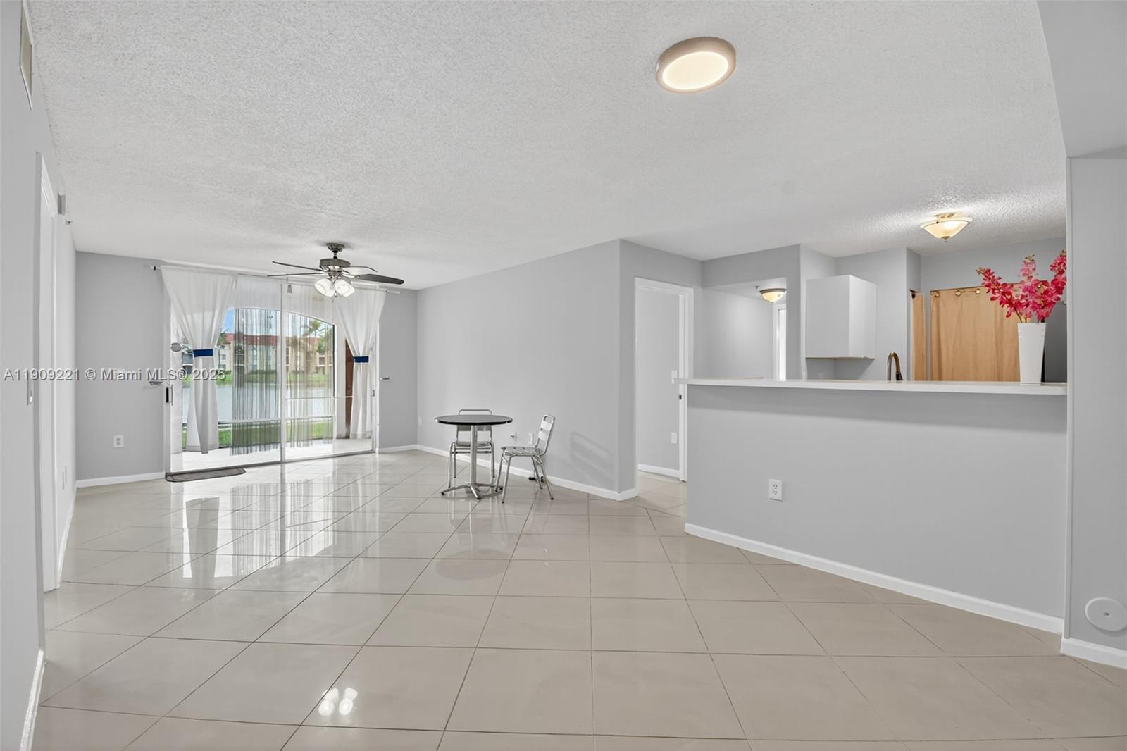 2123 Renaissance Blvd # 104