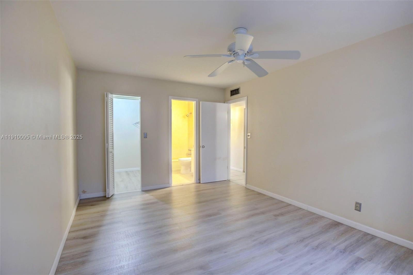 5300 Washington St # T218