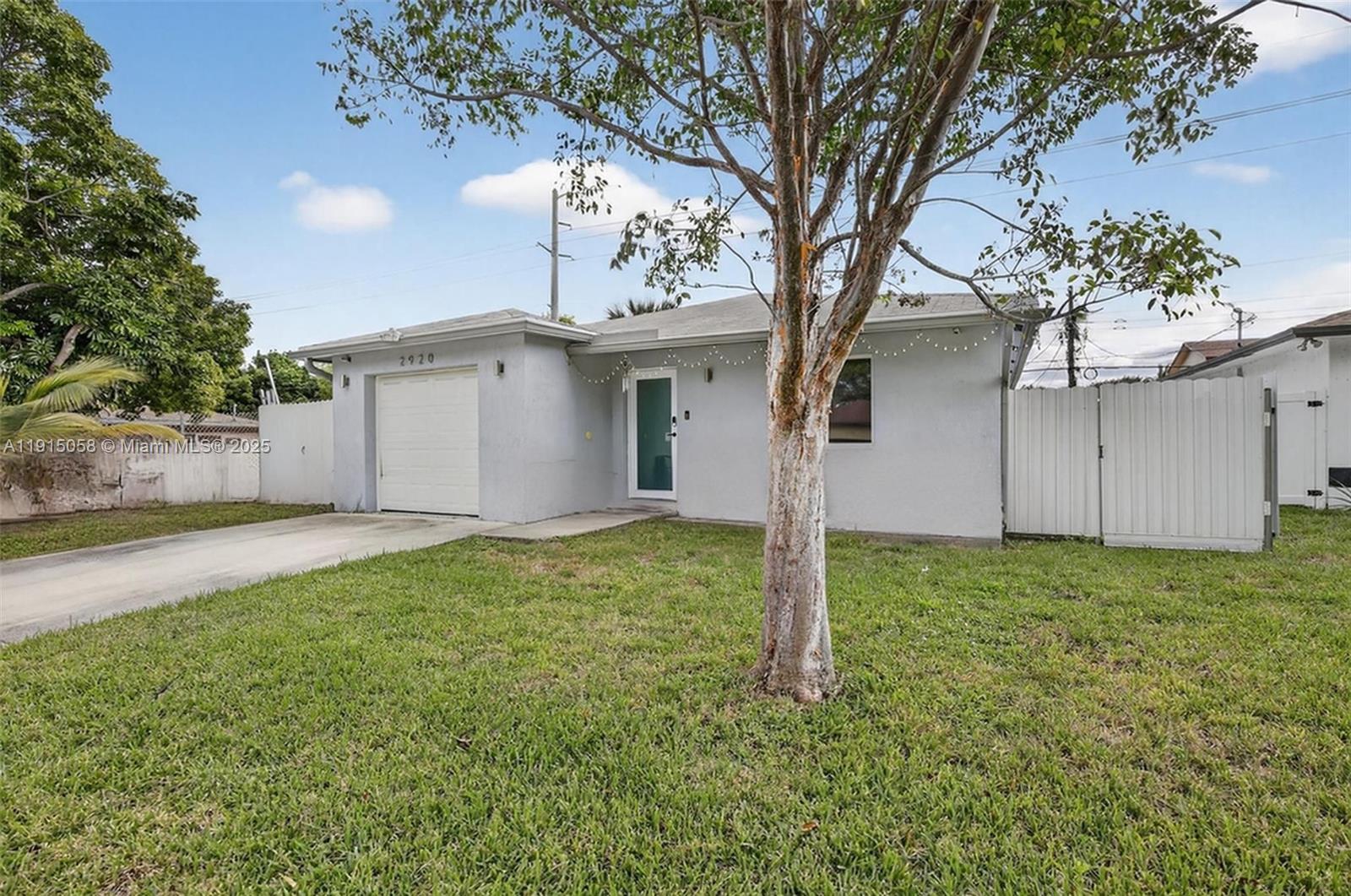 2920 NW 9th Pl
