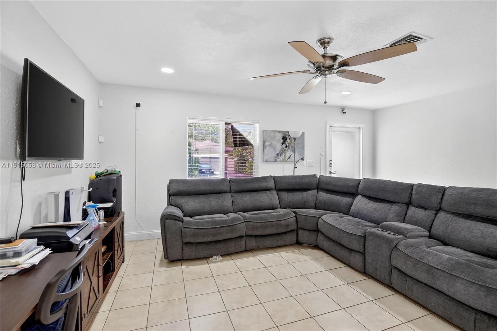 2920 NW 9th Pl