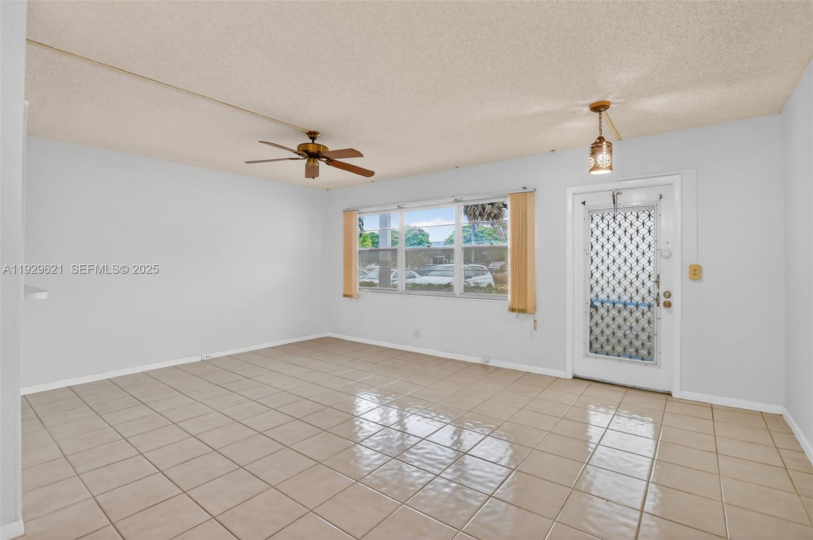 1008 N Farnham N # 1008