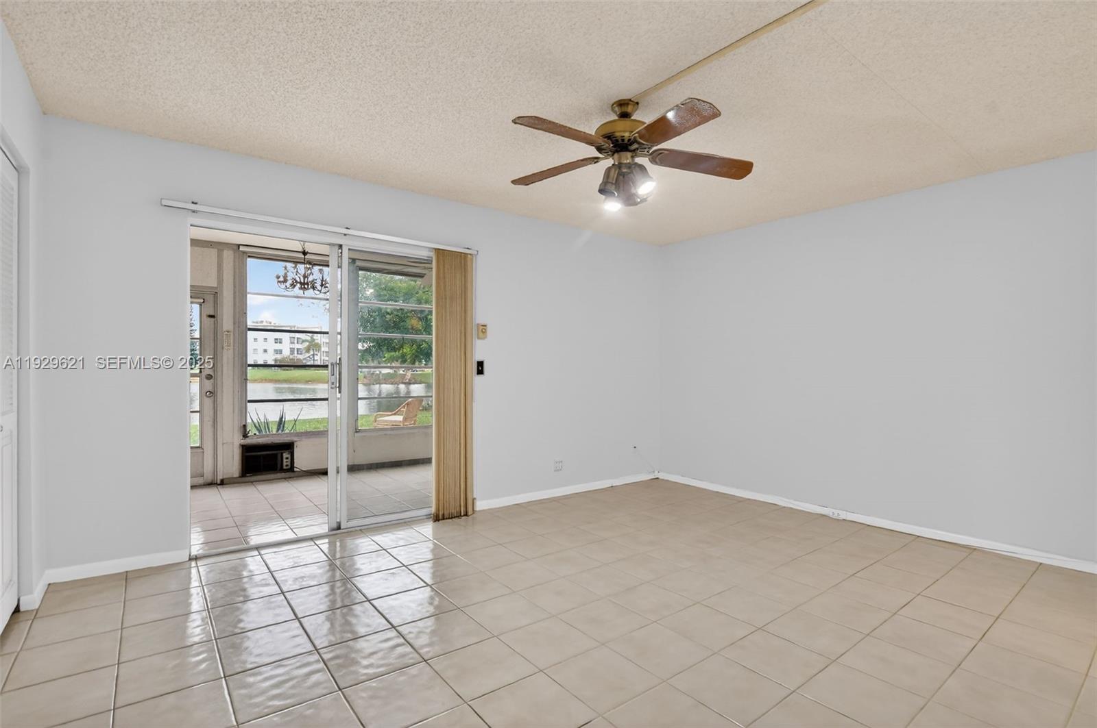 1008 N Farnham N # 1008