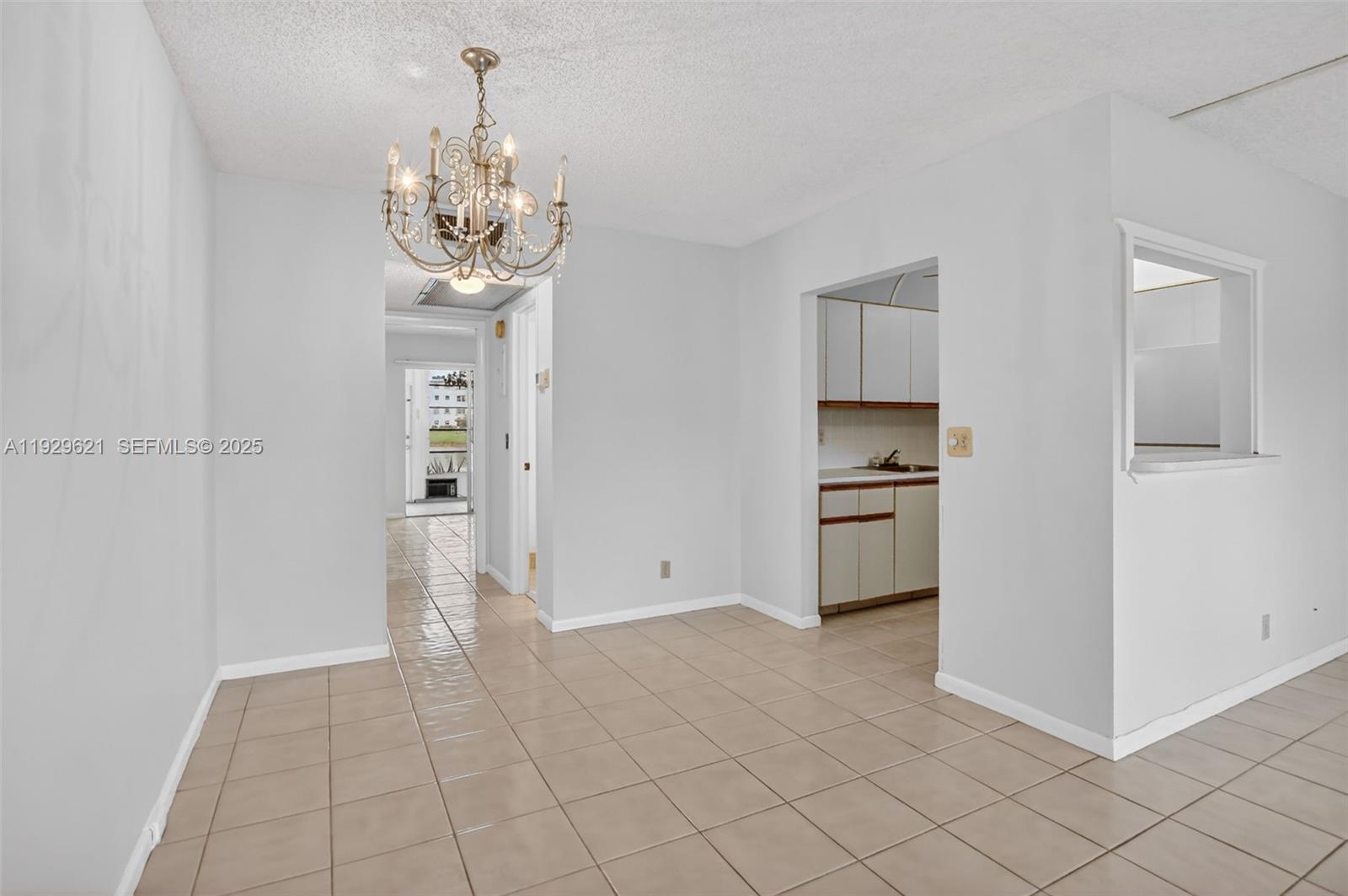 1008 N Farnham N # 1008