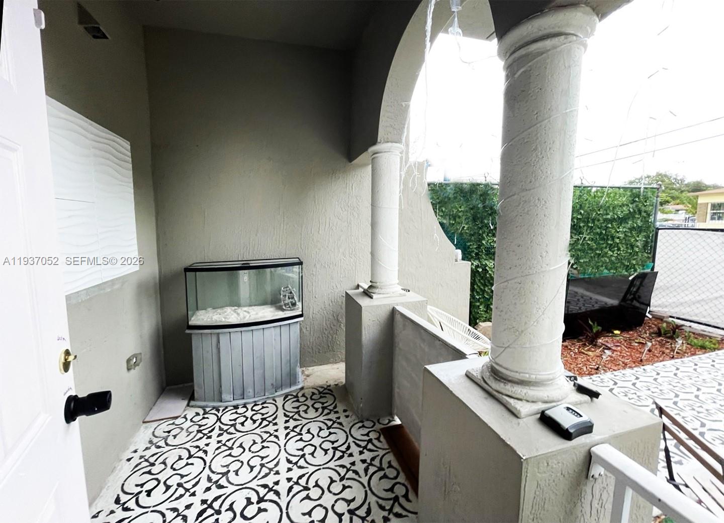 1102 NW 26th St # 1102