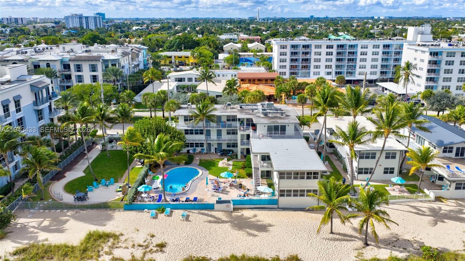 4520 El Mar Dr # 12