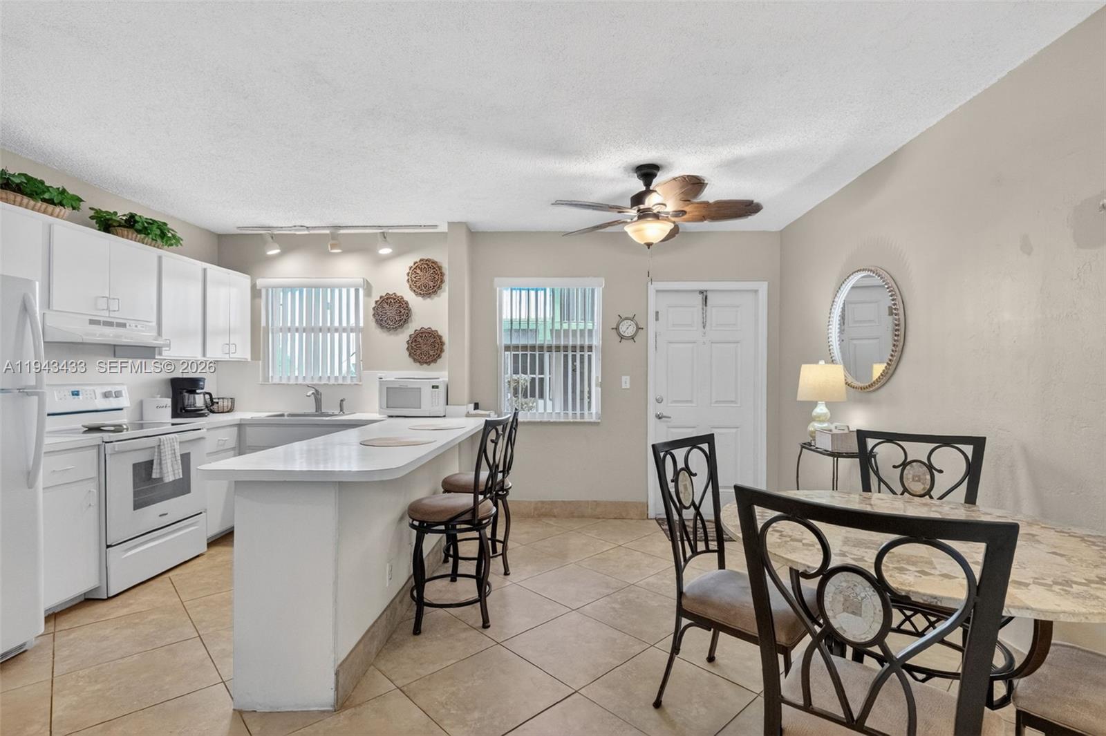 4520 El Mar Dr # 12