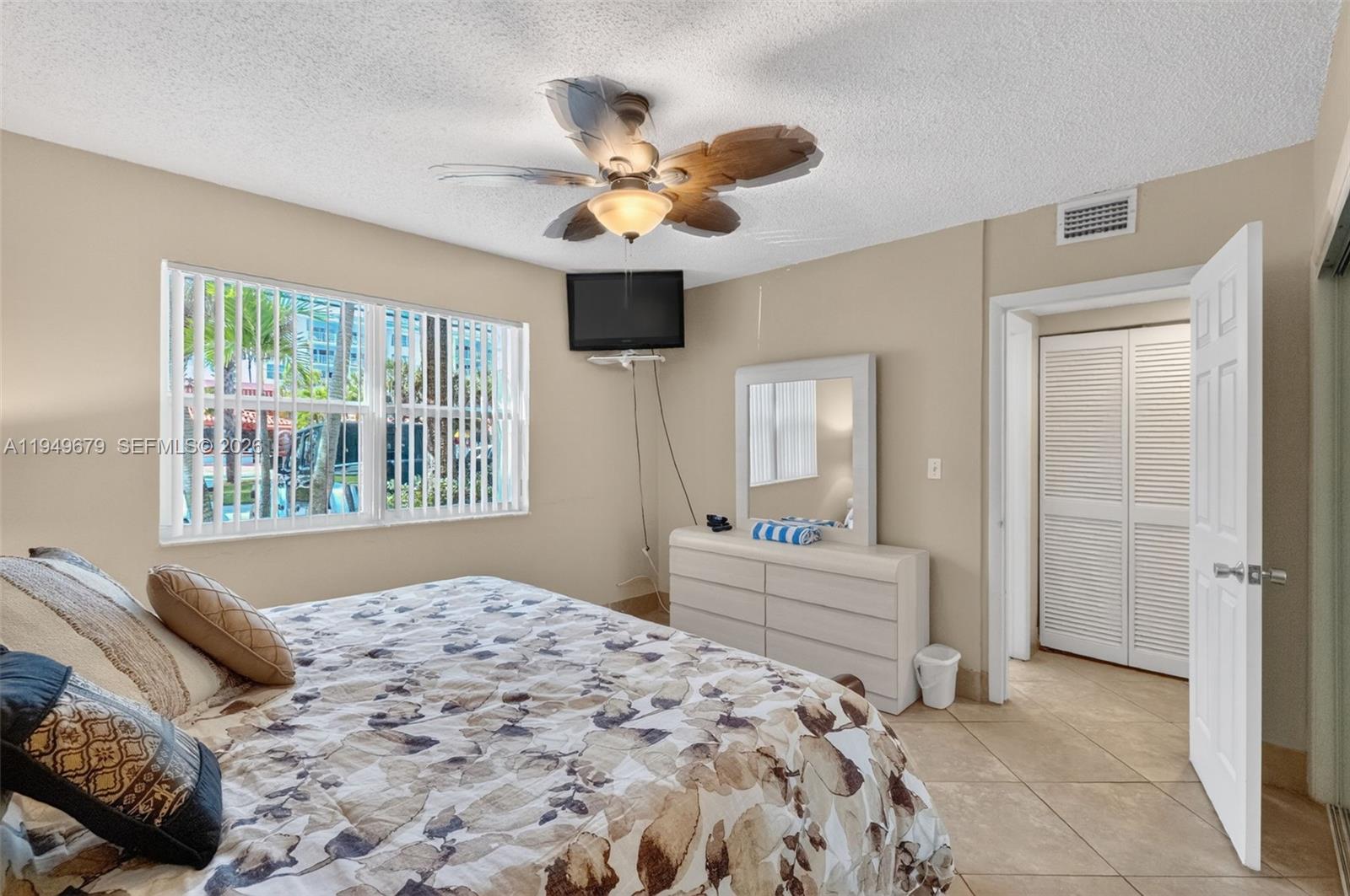 4520 el Mar Unit: 12+18