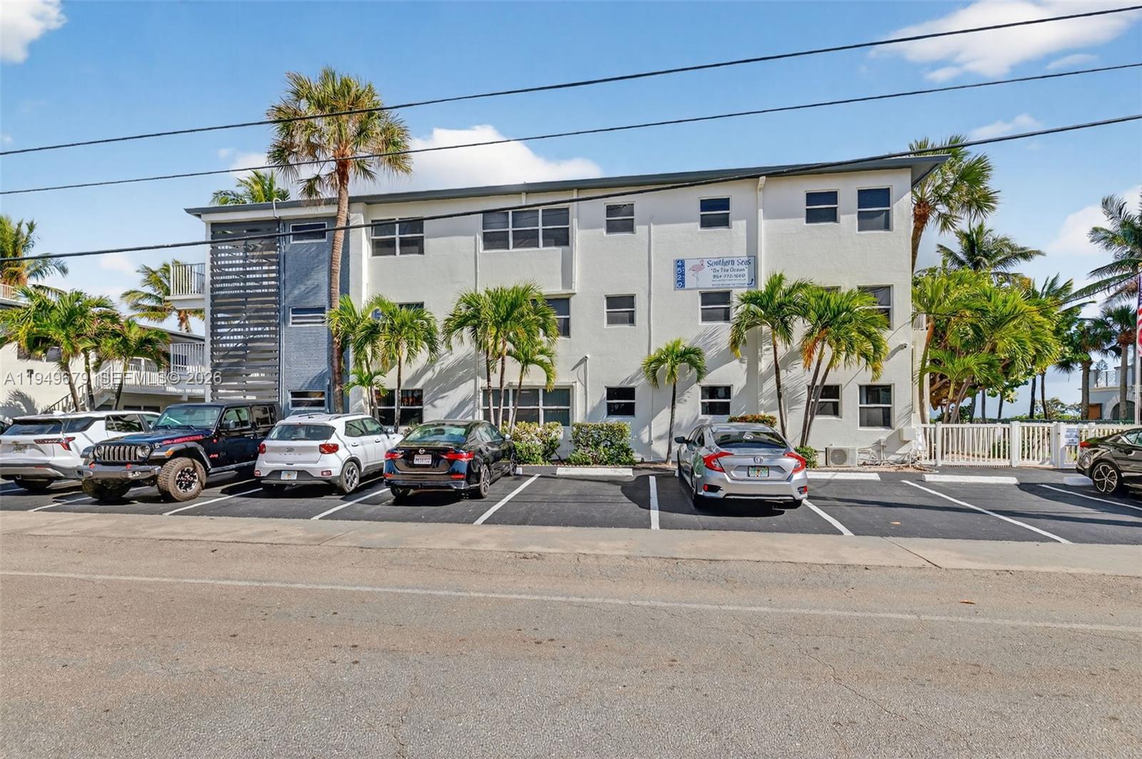 4520 el Mar Unit: 12+18