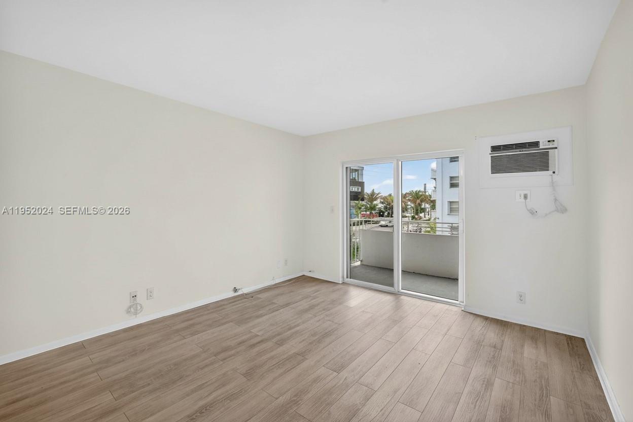 2900 Banyan St # 207