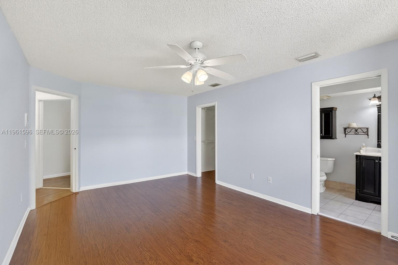 2838 Bogota Ave