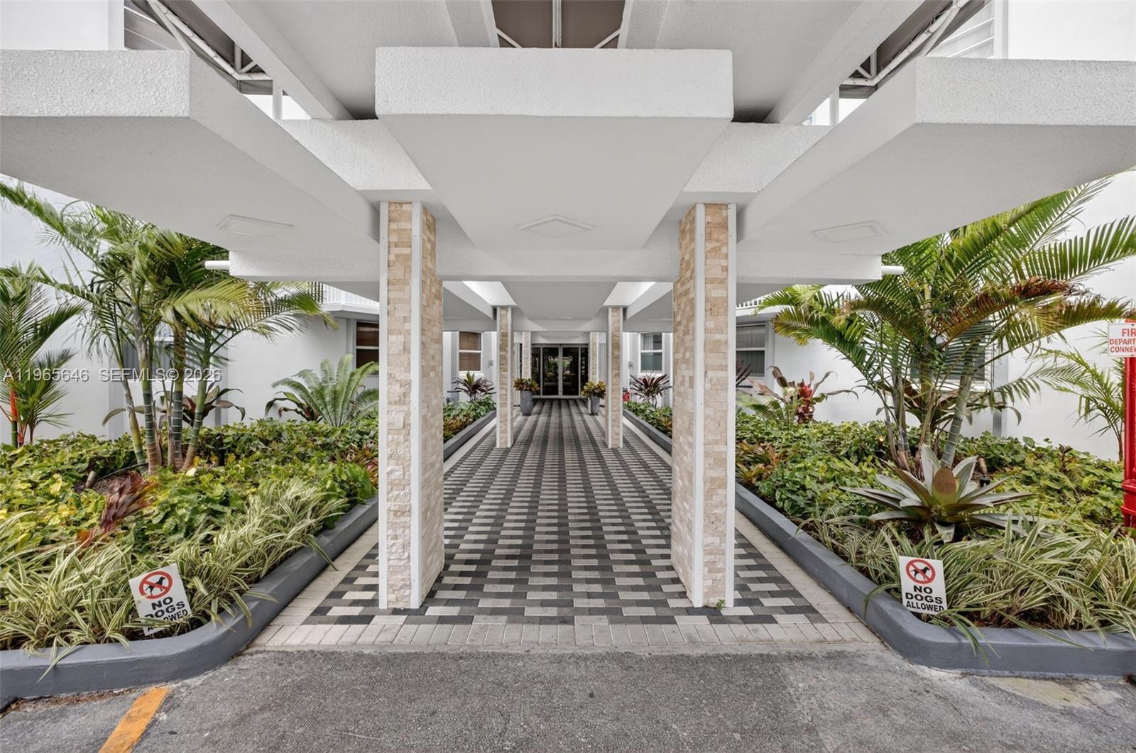 1913 S Ocean Dr # 209