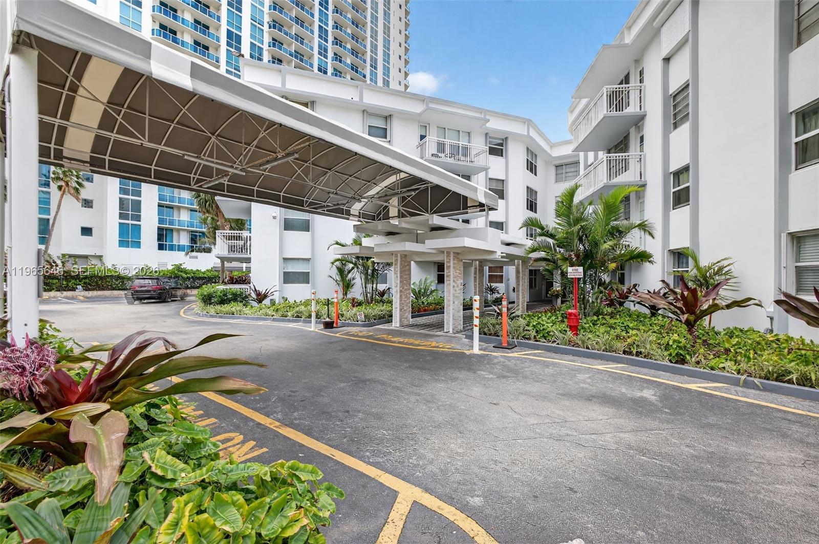 1913 S Ocean Dr # 209