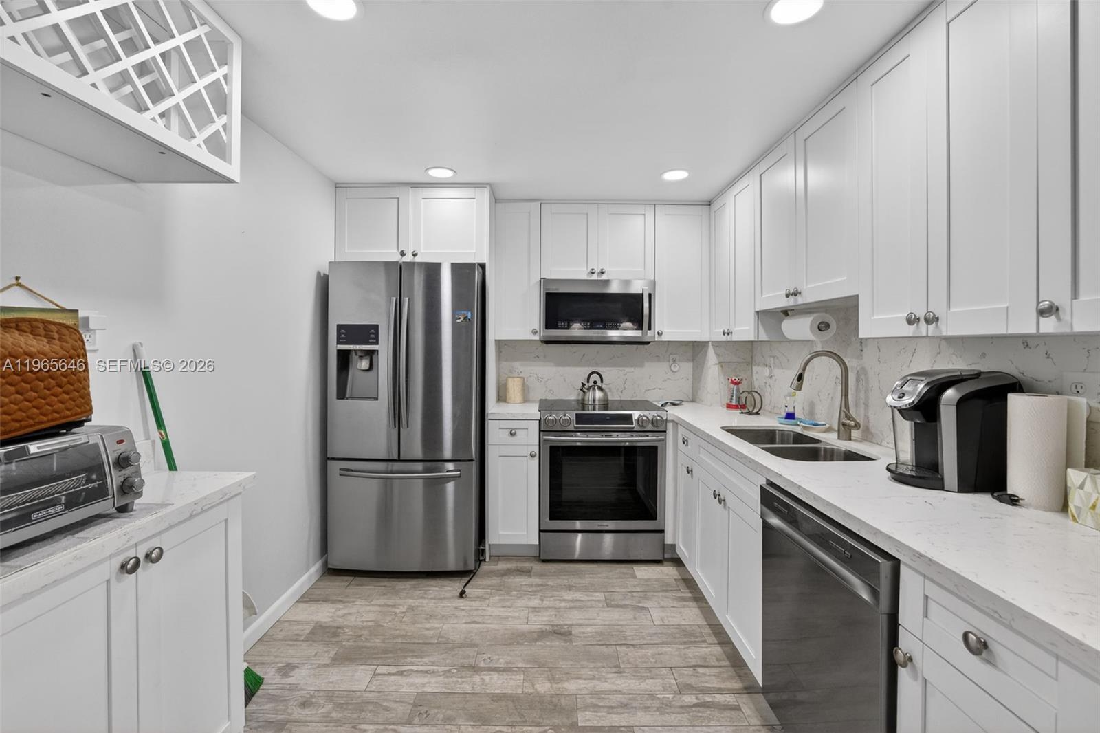 1913 S Ocean Dr # 209