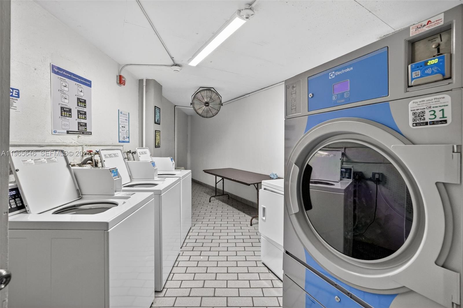 1913 S Ocean Dr # 209