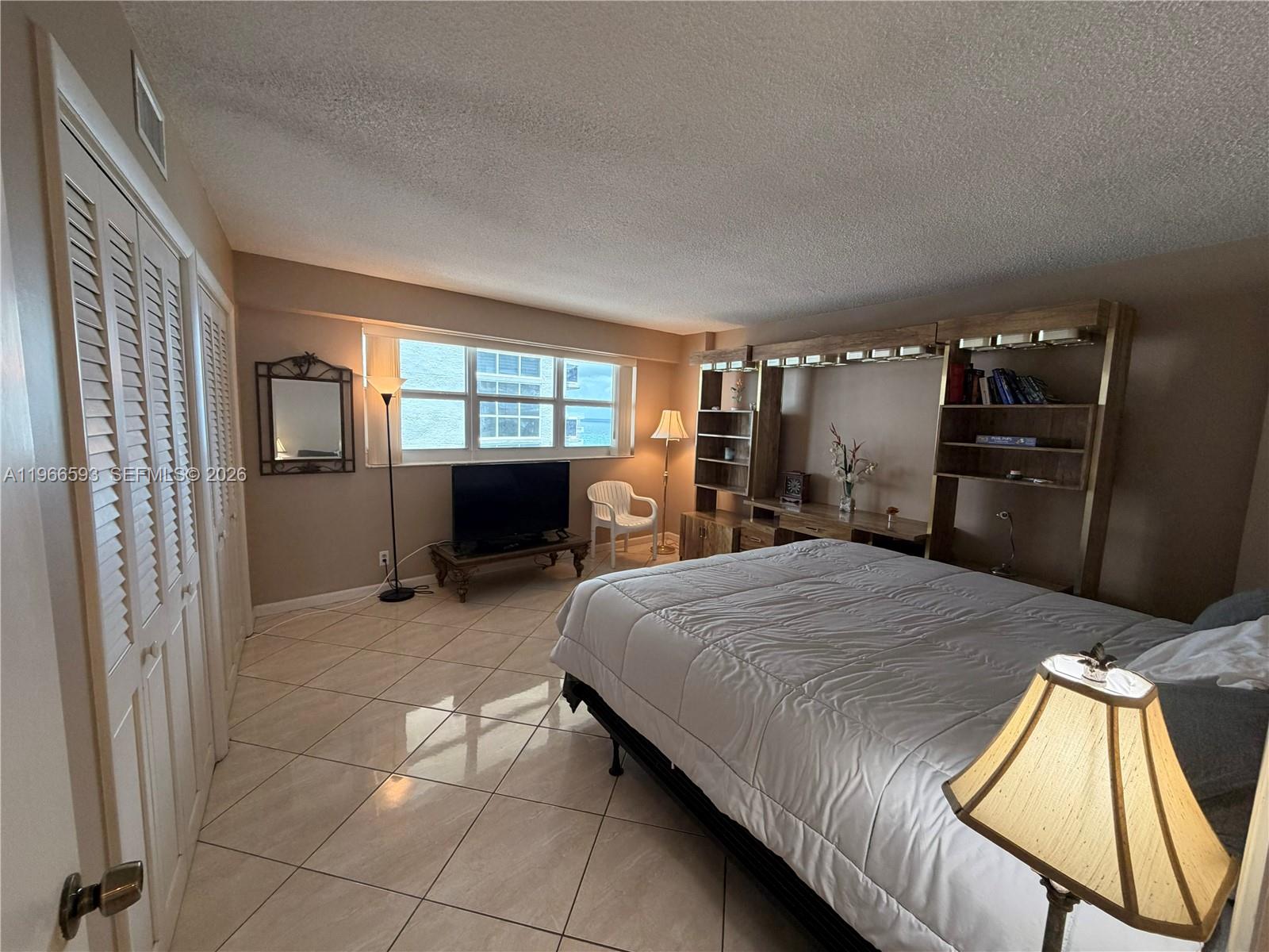 4100 Galt Ocean Dr # 1706