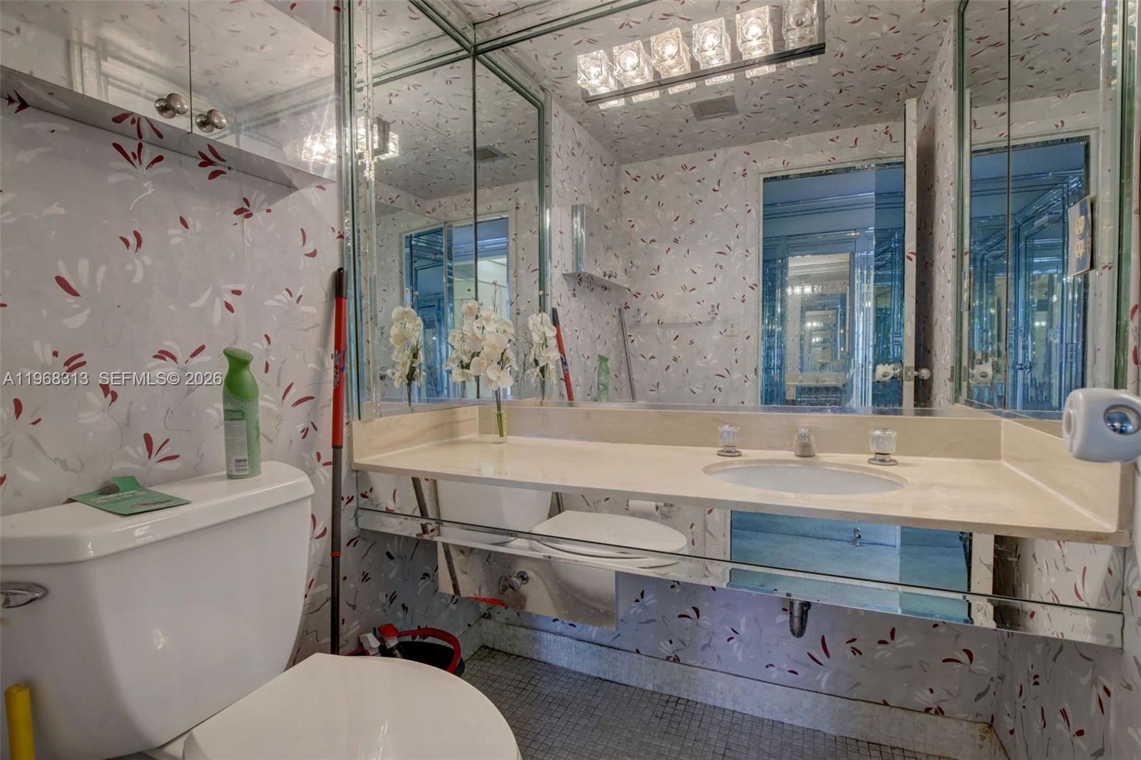 1980 S Ocean Dr # 21E