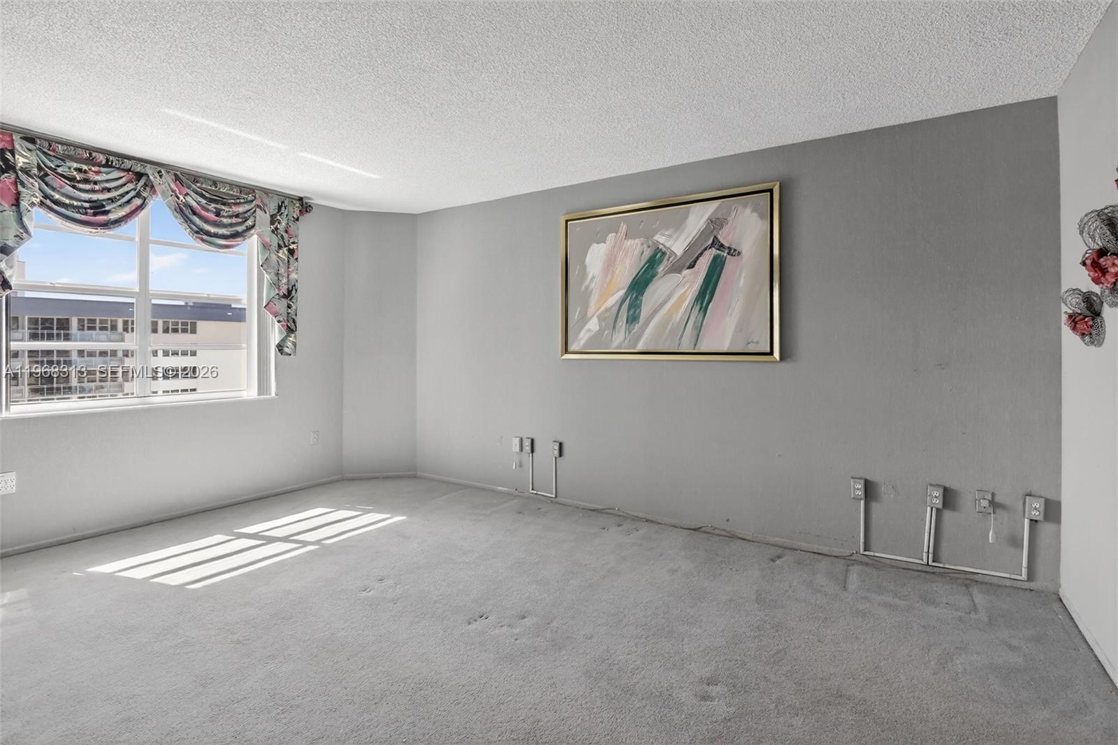 1980 S Ocean Dr # 21E