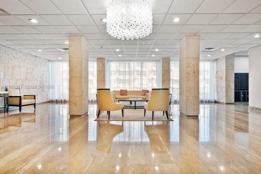 1980 S Ocean Dr # 21E