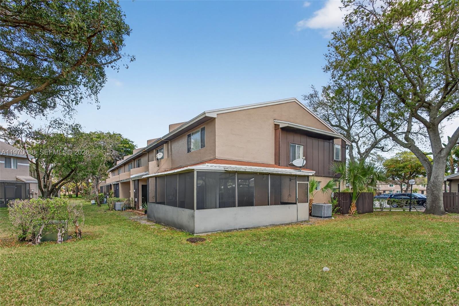 1343 Sussex Dr