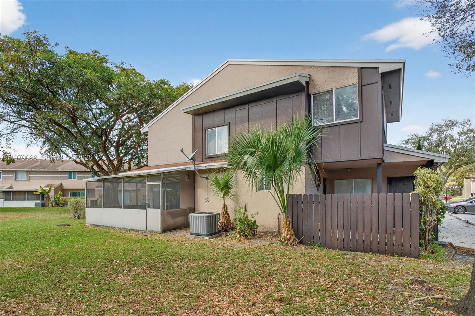 1343 Sussex Dr