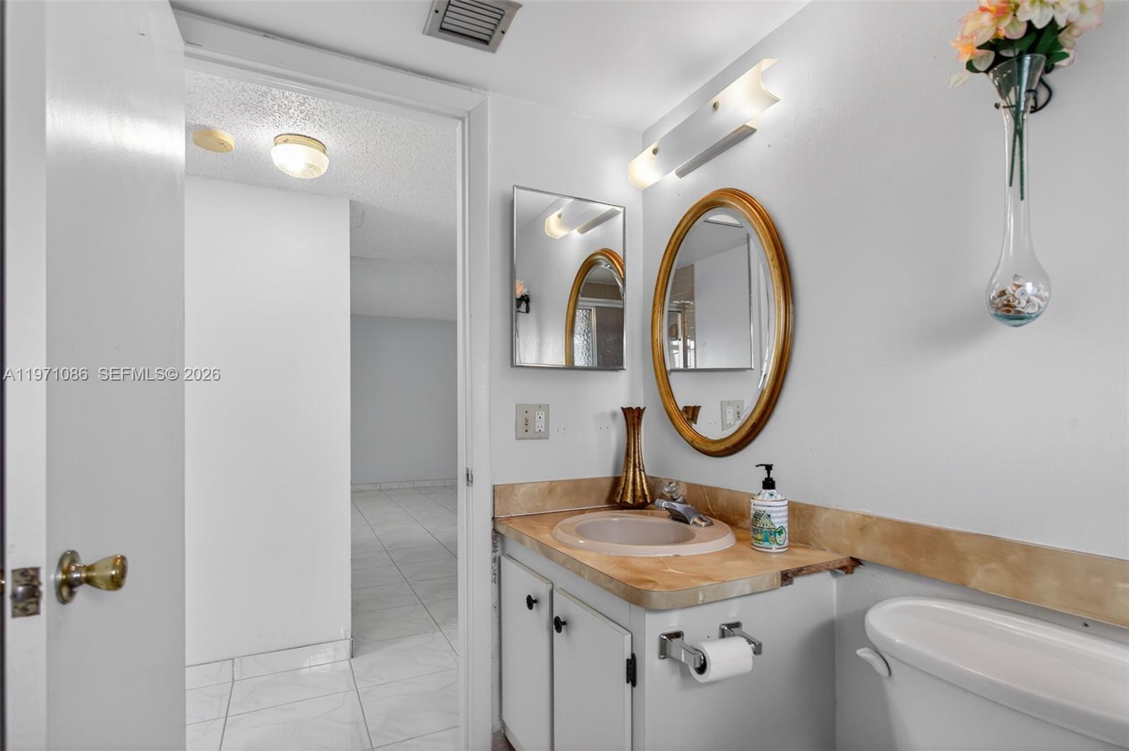 7310 NW 18th St # 208