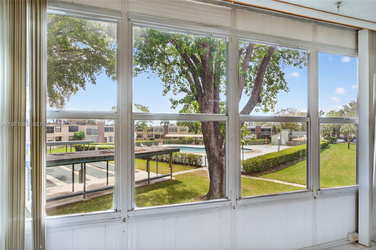 7310 NW 18th St # 208