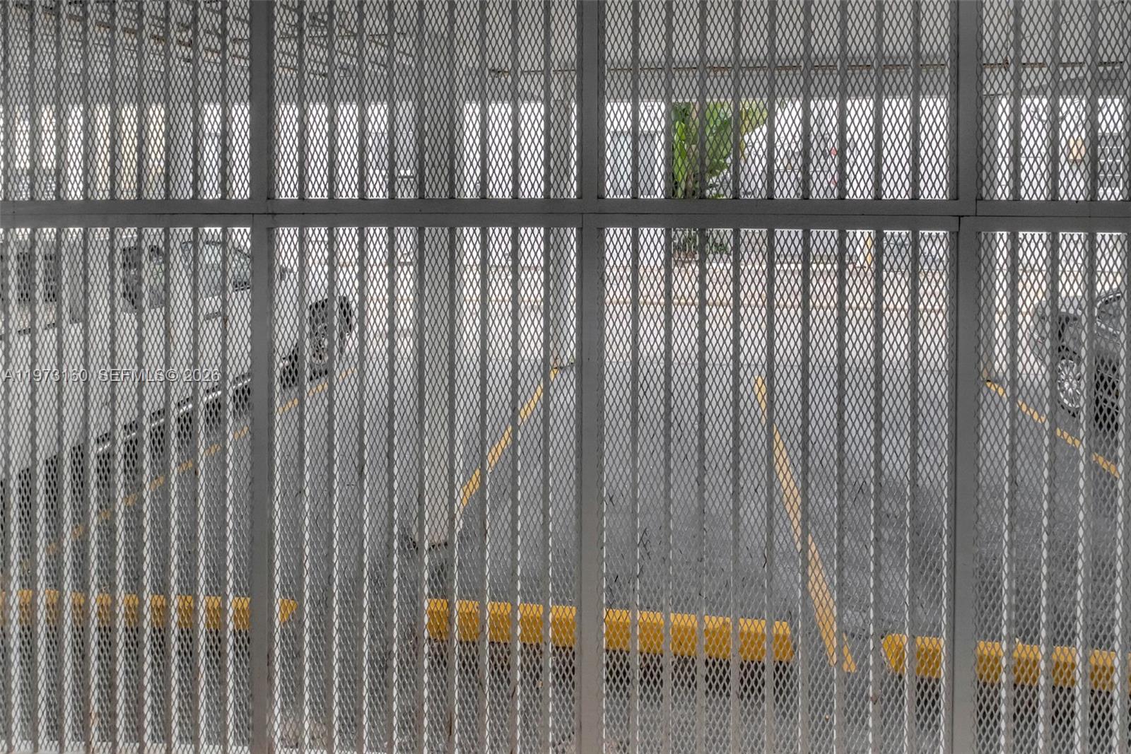 350 Collins Ave # 306