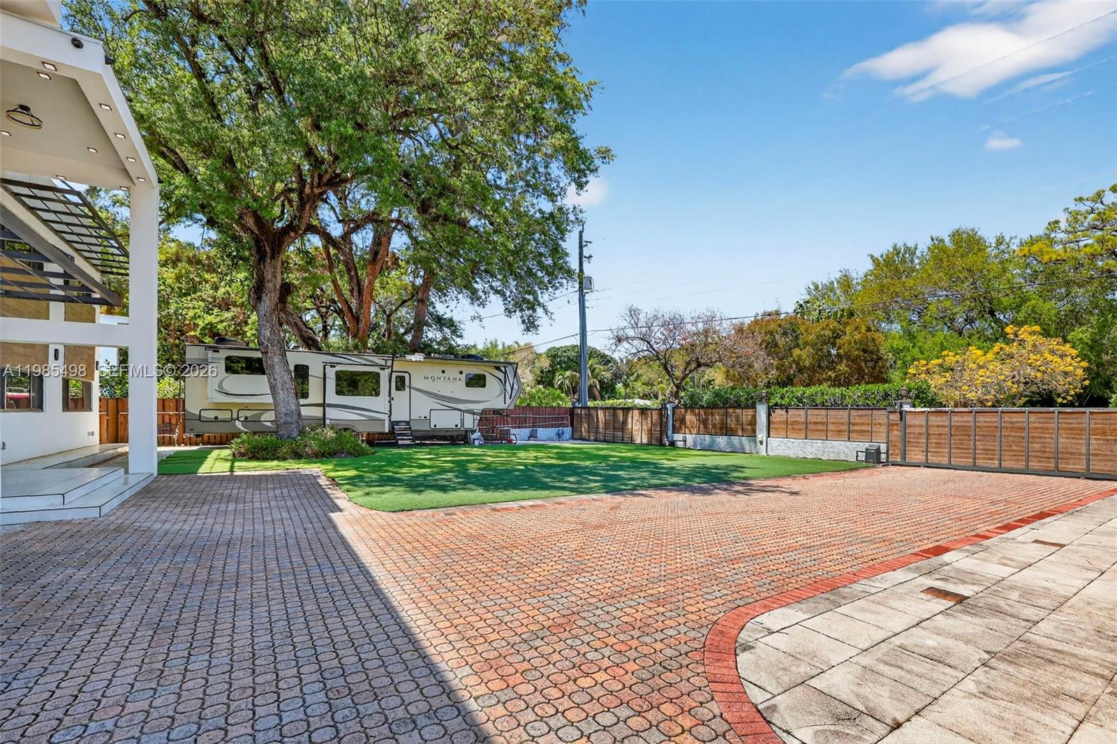 3000 Riverland Rd