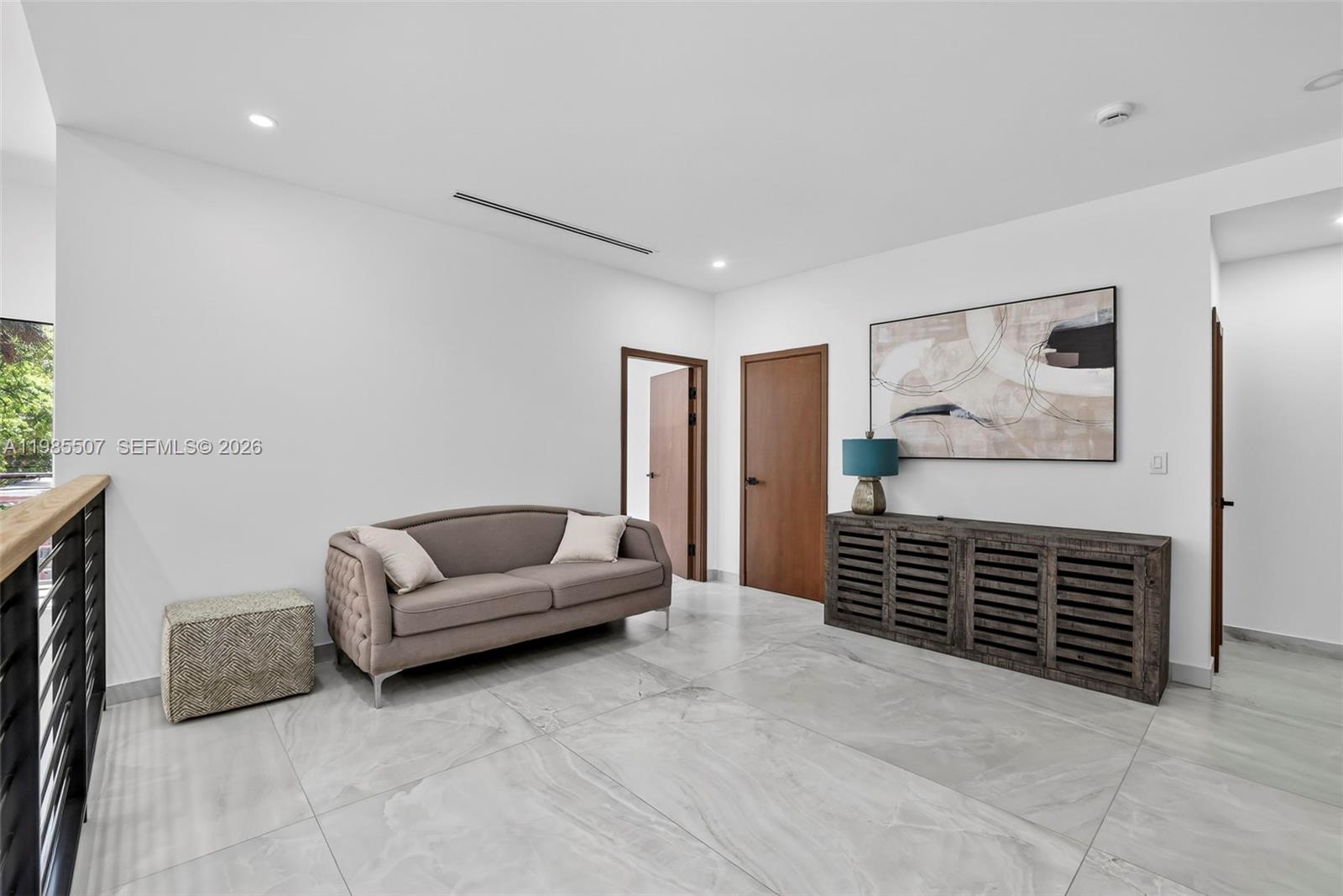 3000 Riverland Rd
