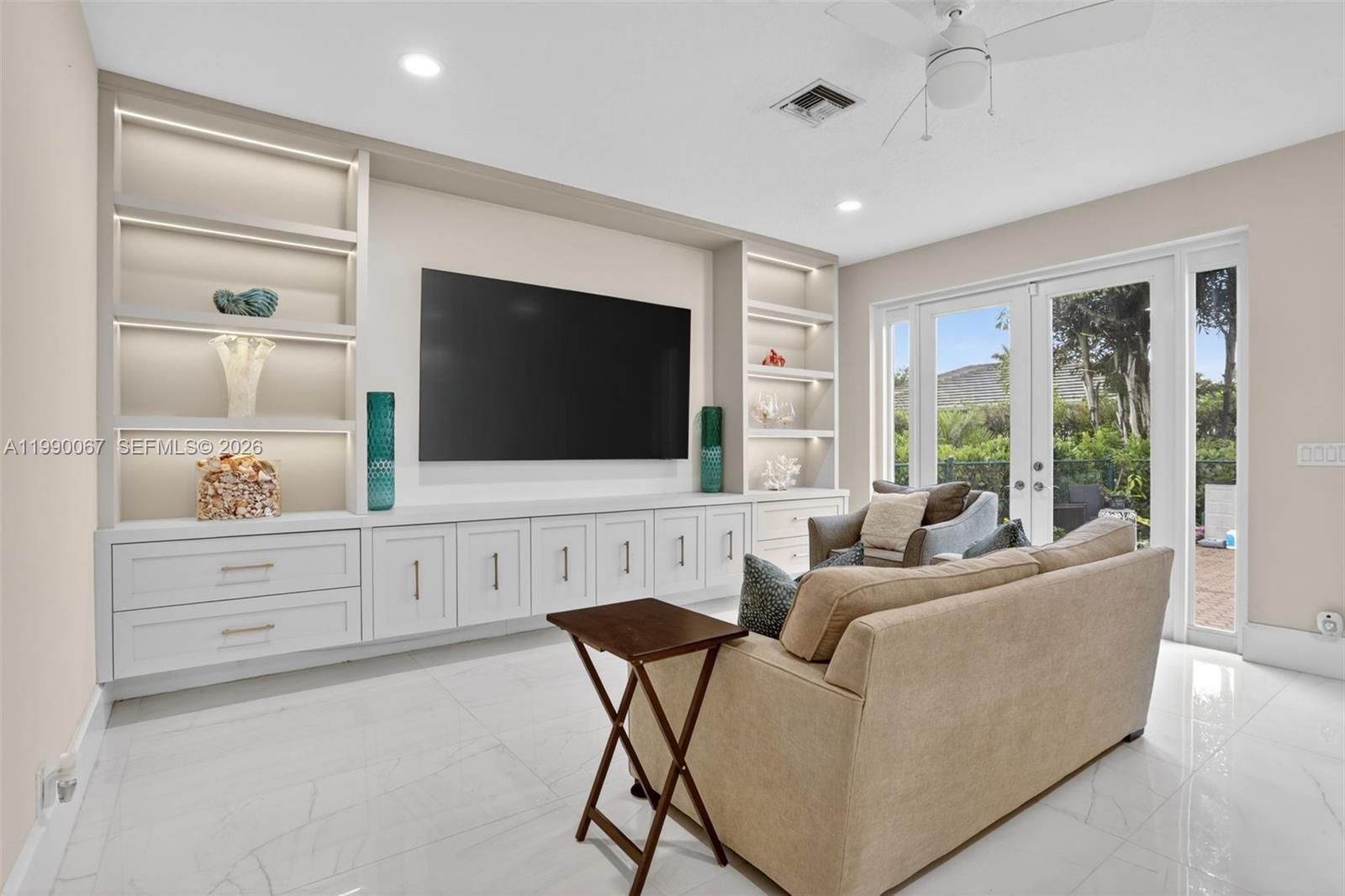 4953 Kensington Cir