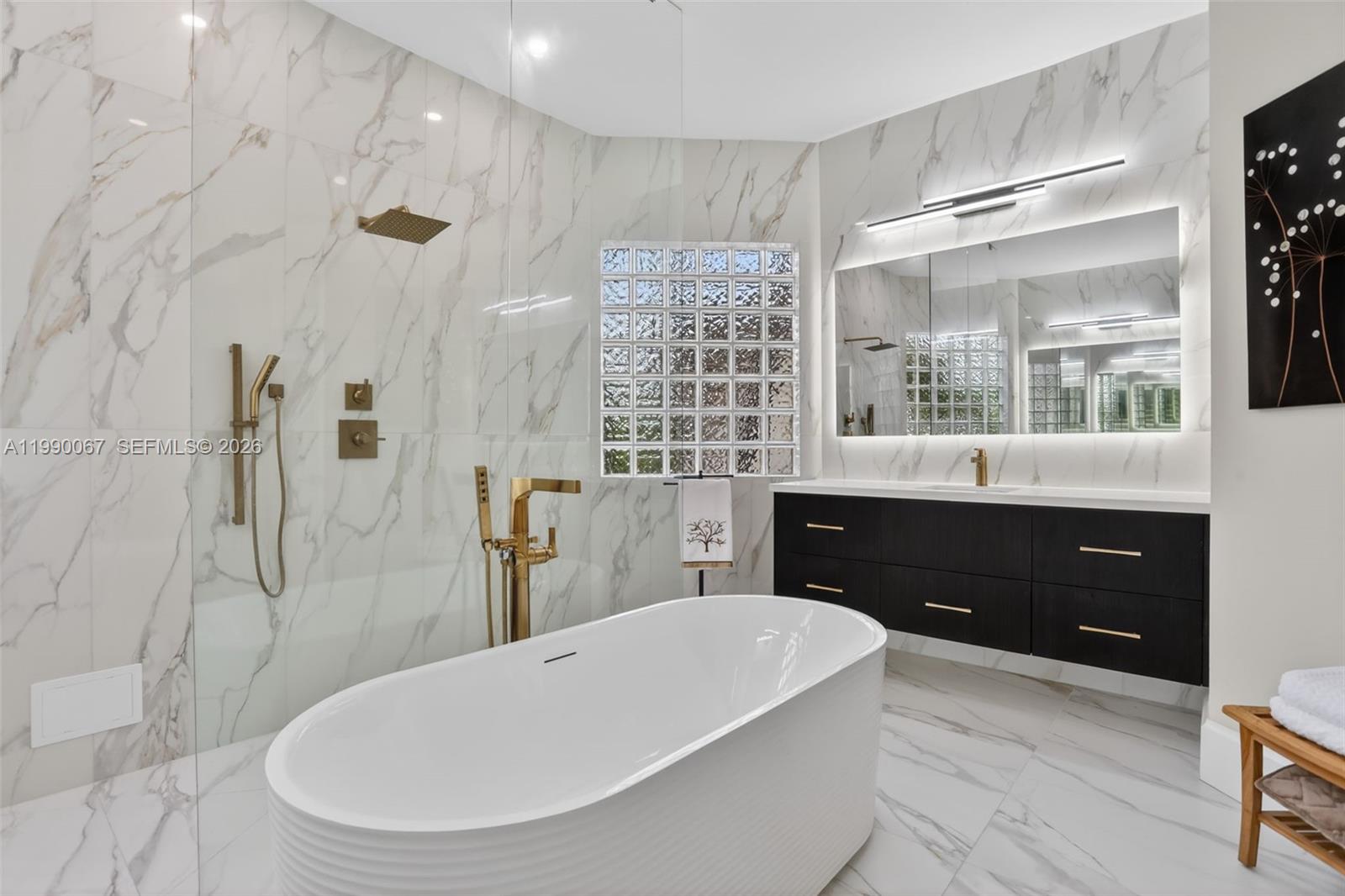 4953 Kensington Cir