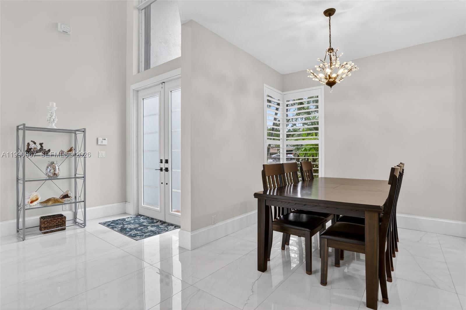 4953 Kensington Cir