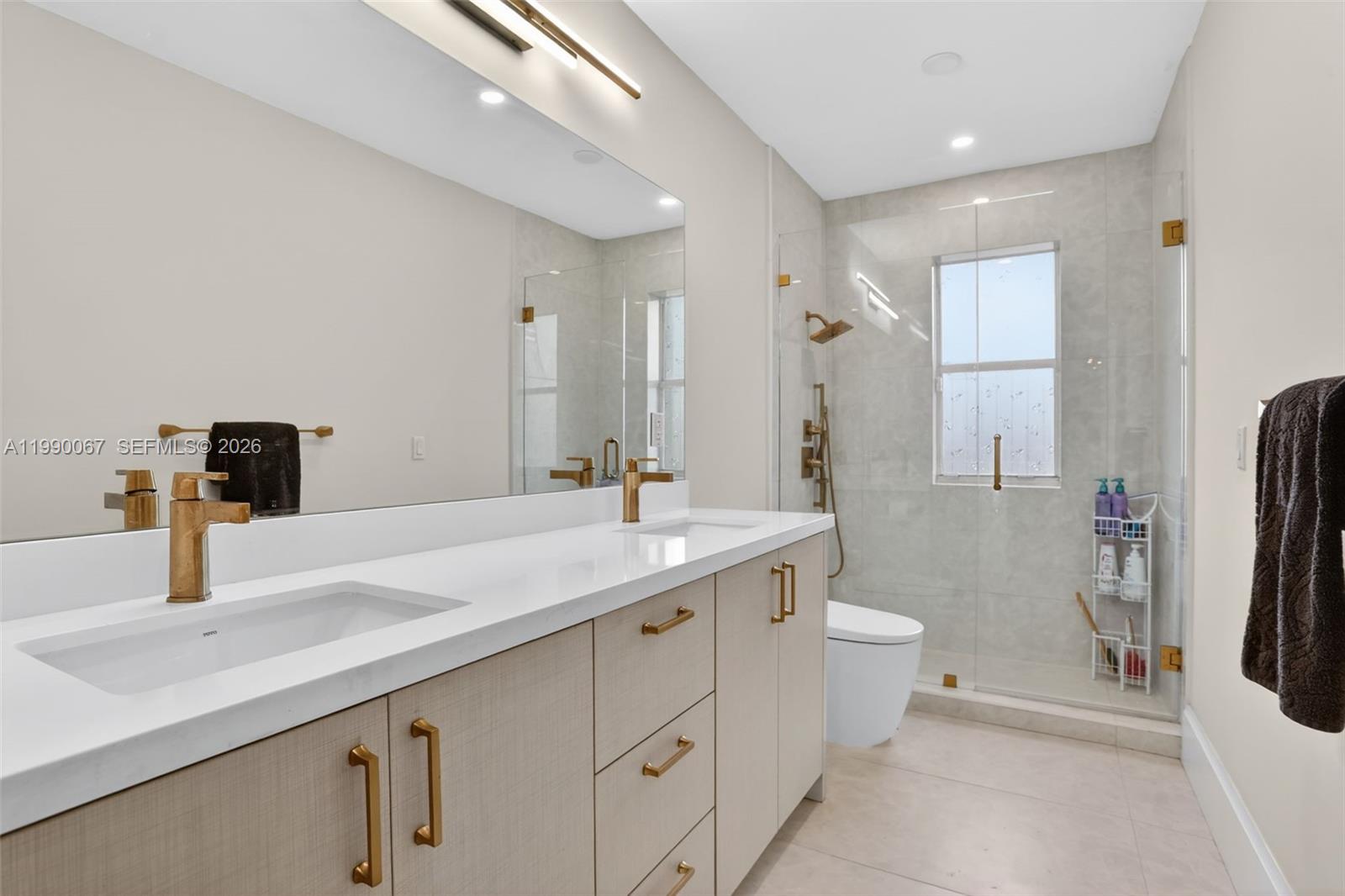 4953 Kensington Cir