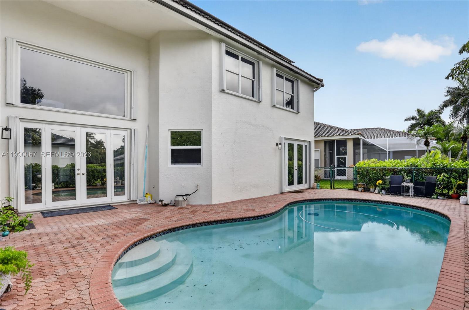 4953 Kensington Cir