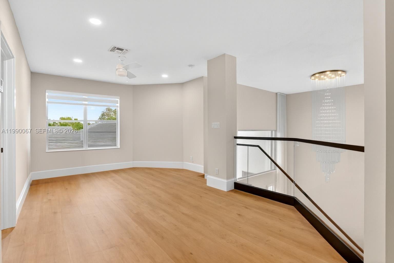 4953 Kensington Cir