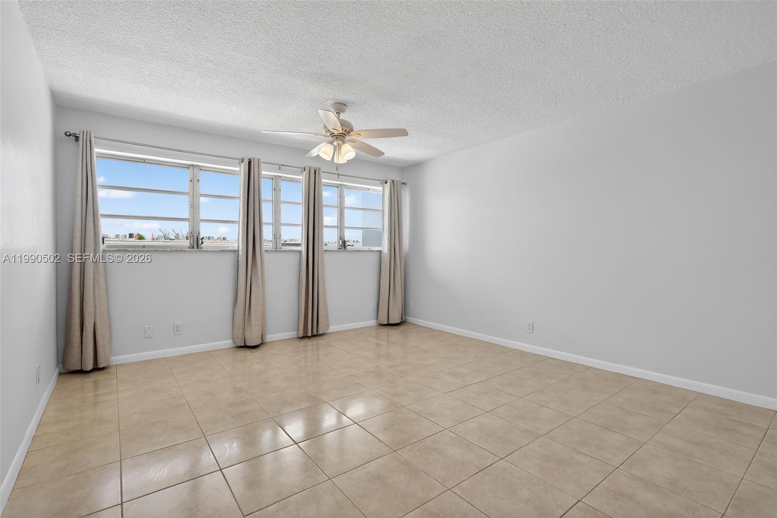 329 SE 3rd St # 502T