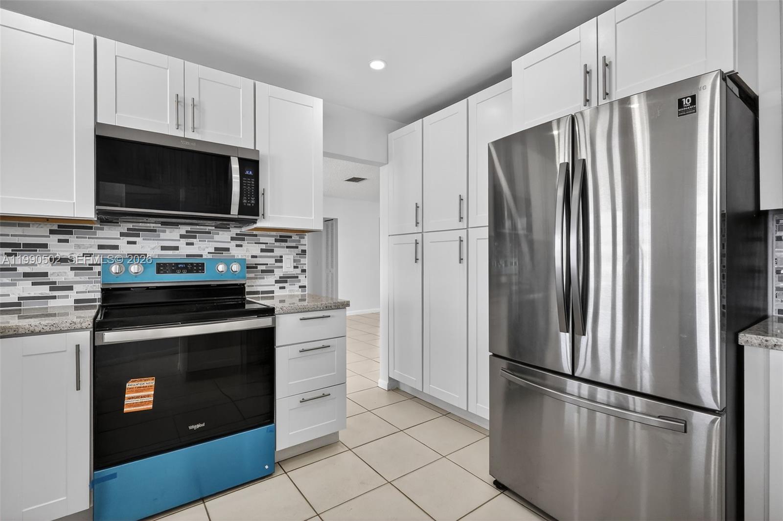 329 SE 3rd St # 502T