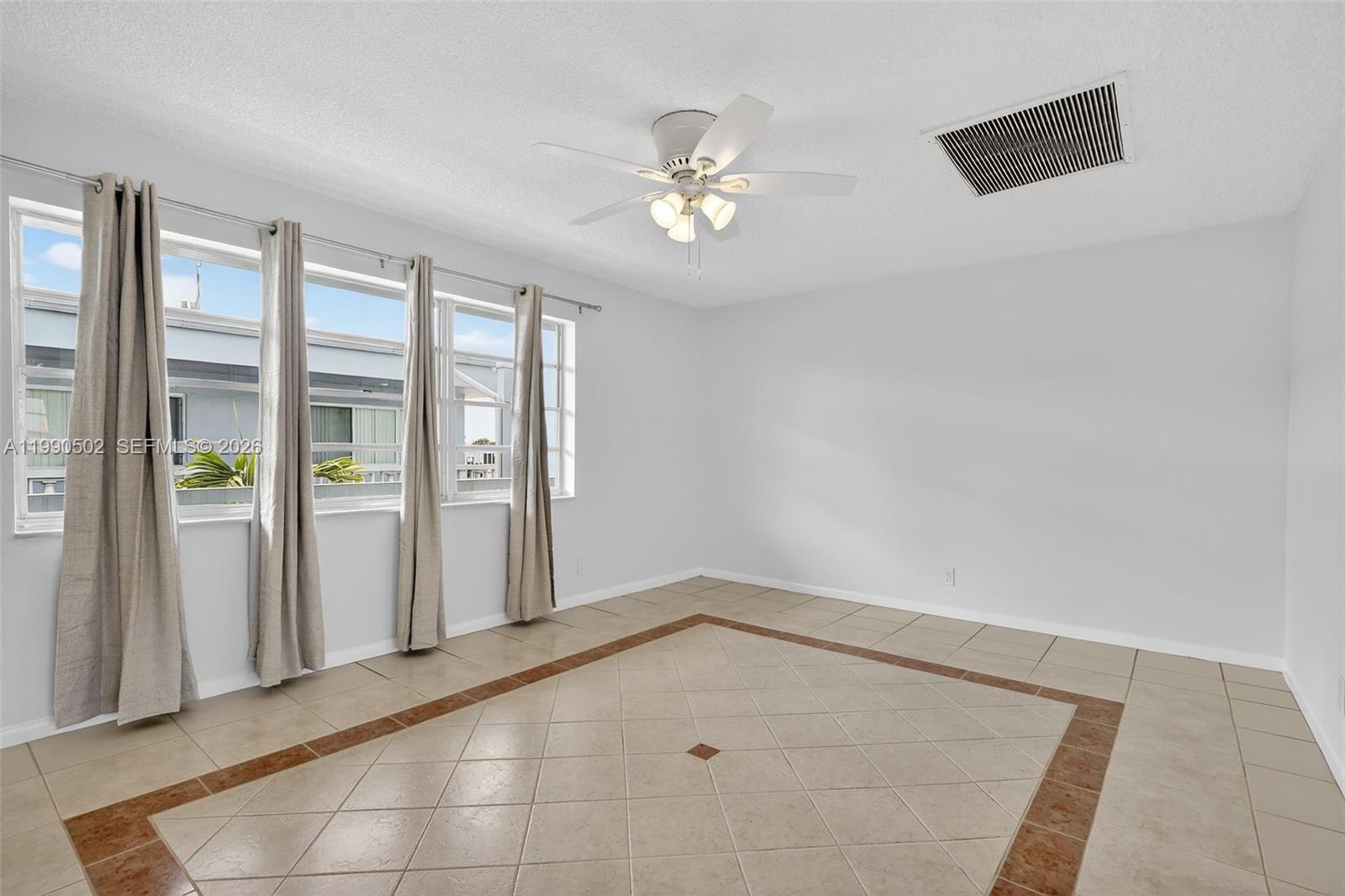329 SE 3rd St # 502T
