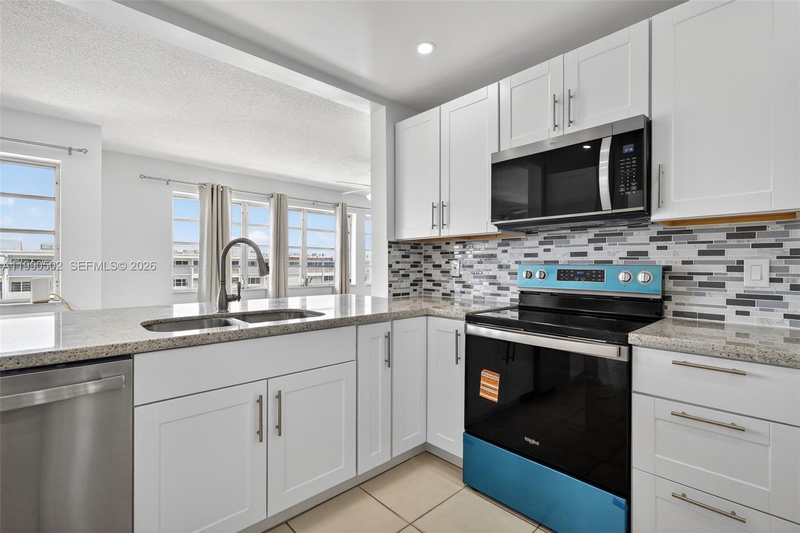 329 SE 3rd St # 502T