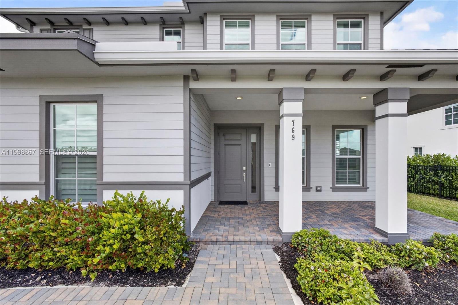 769 Hookline Cir