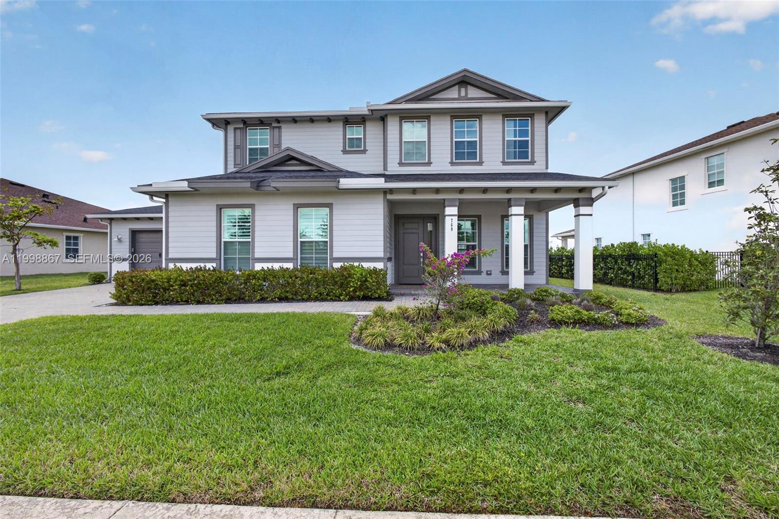 769 Hookline Cir